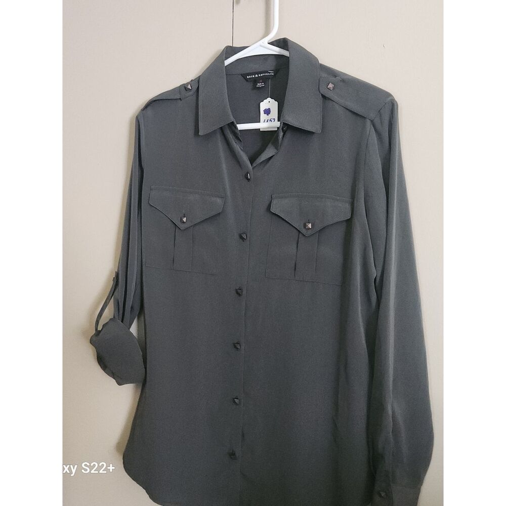 U52 Rock & Republic shirt Olive Green w square metal buttons & roll tab sleeves - Picture 1 of 16